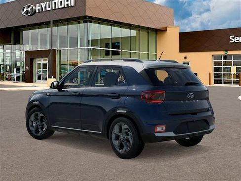 New 2026 Hyundai Venue SEL FWD image 5