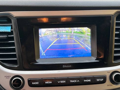 Used 2021 Hyundai Accent SE FWD image 15