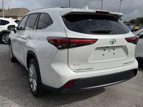 Used 2023 Toyota Highlander Limited AWD/4WD image 7