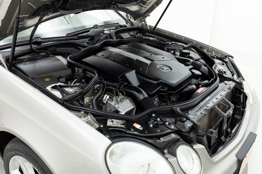 Used 2005 Mercedes-Benz E 500 Sedan w/ Lighting Pkg image 15
