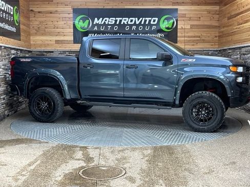 Used 2021 Chevrolet Silverado 1500 Custom Trail Boss w/ LPO, Dark Essentials Package AWD/4WD image 16