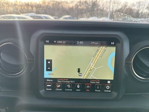 Used 2021 Jeep Wrangler Unlimited Sahara image 19