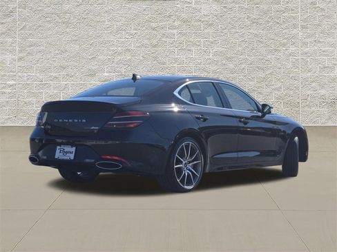 Used 2024 Genesis G70 2.5T AWD/4WD image 7