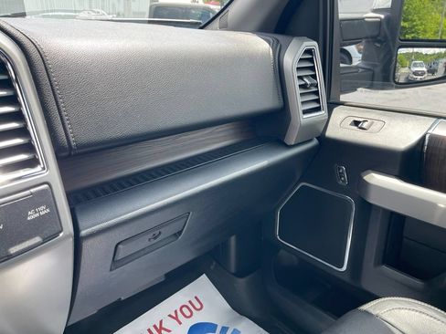 Used 2015 Ford F150 Lariat w/ Equipment Group 502A Luxury AWD/4WD image 25