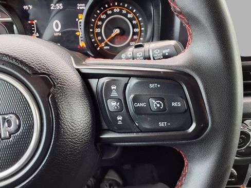 Used 2024 Jeep Wrangler Unlimited Rubicon AWD/4WD image 15