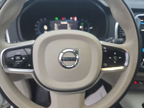 Used 2023 Volvo XC90 T8 Ultimate AWD/4WD image 16
