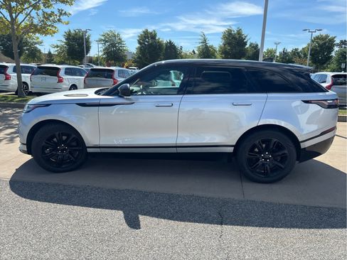 Used 2018 Land Rover Range Rover Velar R-Dynamic SE AWD/4WD image 9