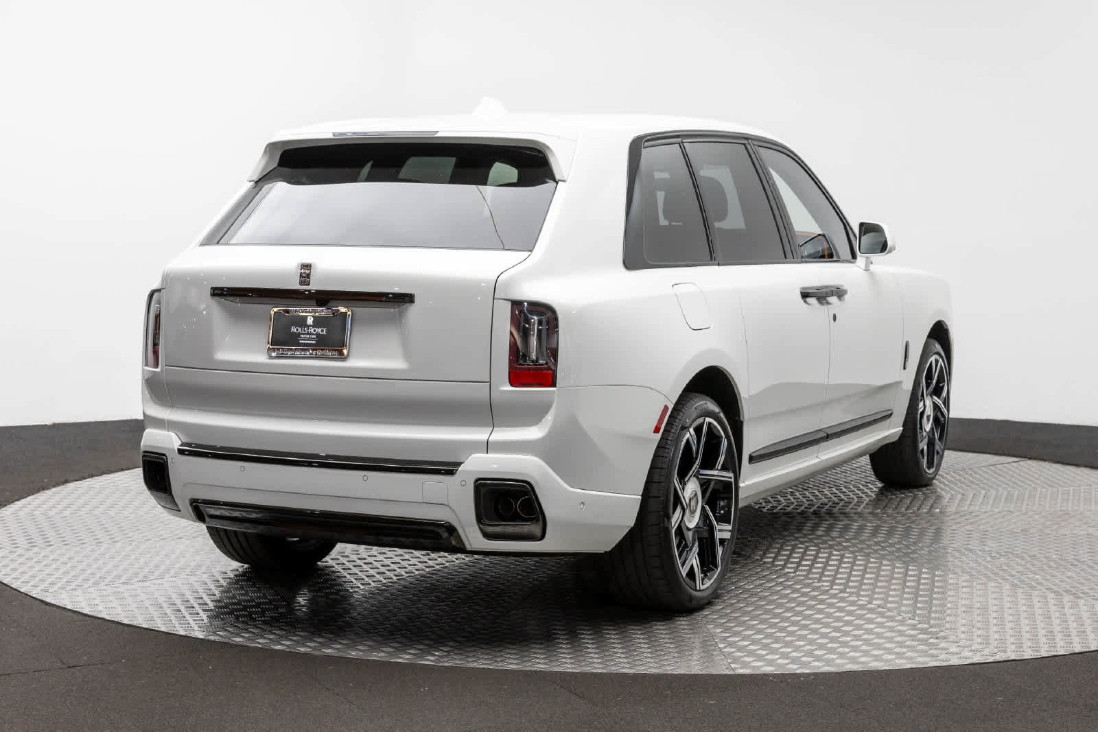 New 2027 Rolls-Royce Cullinan Black Badge AWD/4WD image 25
