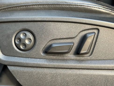 Used 2018 Audi Q5 2.0T Premium image 40