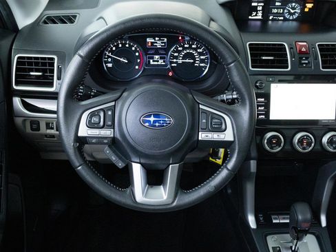 Used 2018 Subaru Forester 2.5i Limited AWD/4WD image 11