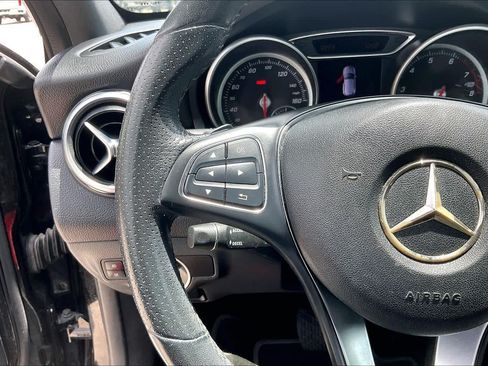 Certified 2020 Mercedes-Benz GLA 250 image 23