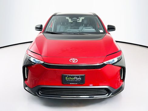 Used 2023 Toyota bZ4X XLE w/ Weather Package image 2