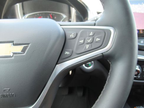 Used 2023 Chevrolet Equinox Premier FWD image 25