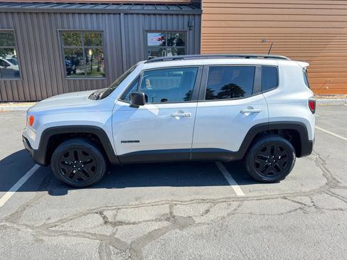Used 2018 Jeep Renegade Sport w/ Power & Air Group AWD/4WD image 2