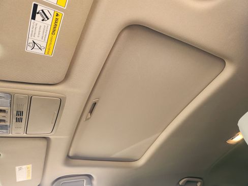 Used 2022 Honda CR-V EX image 29