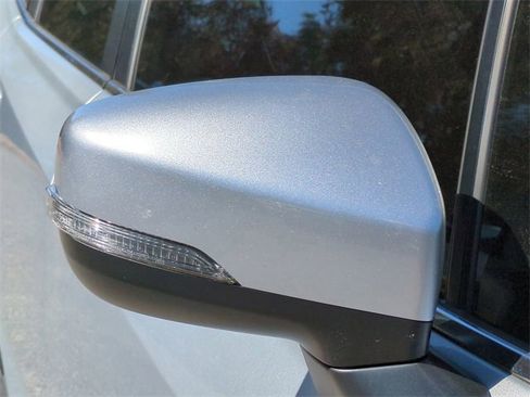 Used 2023 Subaru Forester Limited image 12