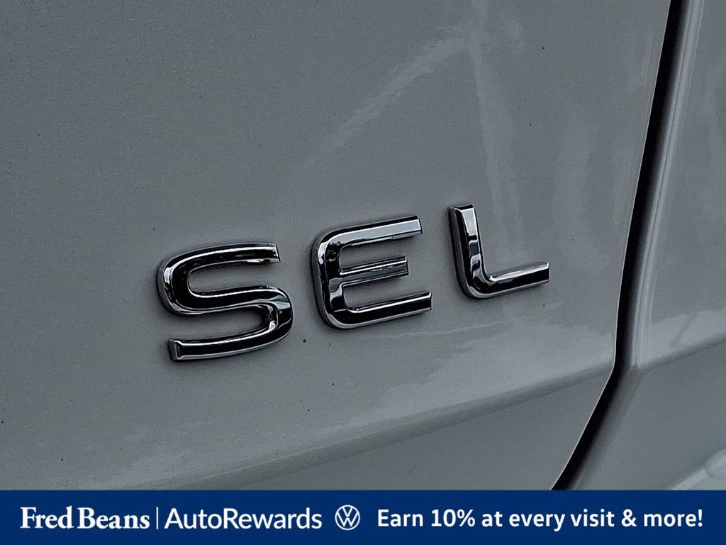 Certified 2024 Volkswagen Jetta SEL FWD image 37