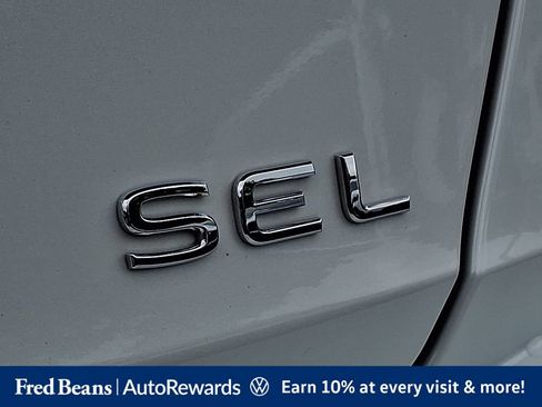 Certified 2024 Volkswagen Jetta SEL FWD image 37
