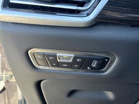 Used 2021 BMW X5 xDrive40i w/ Premium Package image 24