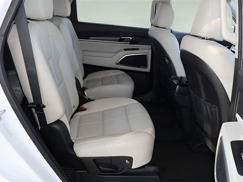 Used 2021 Kia Telluride EX w/ EX Premium Package image 19