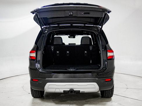Used 2025 Honda Pilot TrailSport image 8