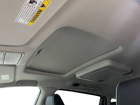New 2026 Honda Odyssey Touring image 16