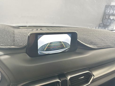 Used 2020 MAZDA CX-5 Touring FWD image 22