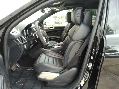 Used 2015 Mercedes-Benz GL 63 AMG 4MATIC image 12