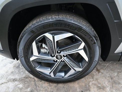 Used 2024 Hyundai Tucson Limited image 10
