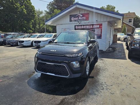 Used 2022 Kia Soul LX FWD image 4
