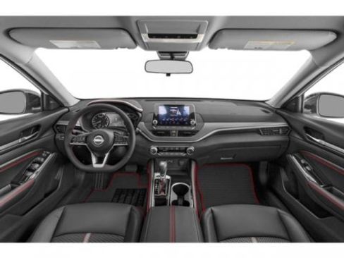 Used 2024 Nissan Altima 2.5 SR FWD image 11