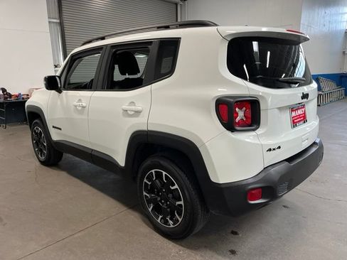 Used 2023 Jeep Renegade Latitude AWD/4WD image 5