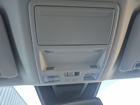 New 2025 Ford Ranger Lariat w/ Black Appearance Package image 38