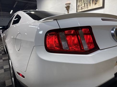 Used 2012 Ford Mustang Coupe RWD image 7