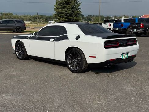 Used 2023 Dodge Challenger R/T w/ T/A Package image 5