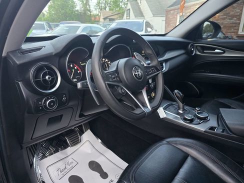 Used 2018 Alfa Romeo Stelvio Sport w/ Quick Order Package 22J Sport image 32