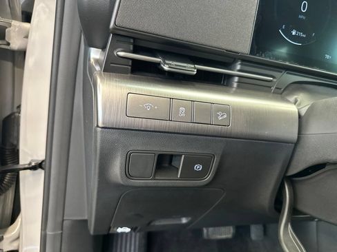 Used 2024 Hyundai Kona SEL w/ Convenience Package AWD/4WD image 20