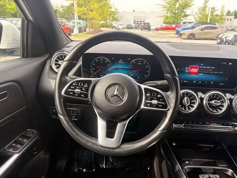 Used 2021 Mercedes-Benz GLA 250 4MATIC image 20