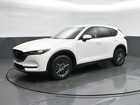 Used 2021 MAZDA CX-5 Touring image 3