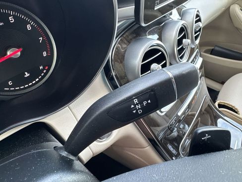 Used 2019 Mercedes-Benz GLC 300 image 24