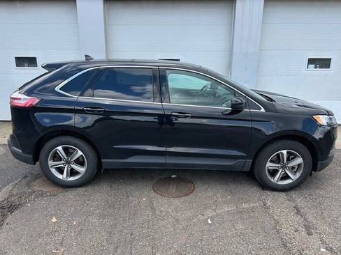 Used 2024 Ford Edge SEL w/ Convenience Package AWD/4WD image 6