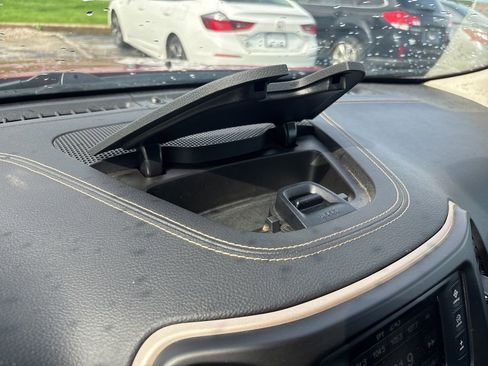 Used 2016 Jeep Cherokee Latitude image 35