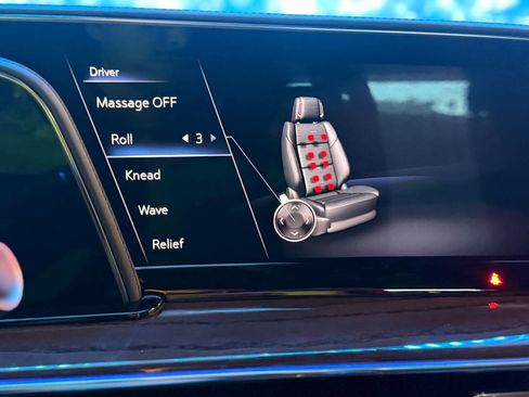 Used 2021 Cadillac Escalade ESV Sport Platinum image 27