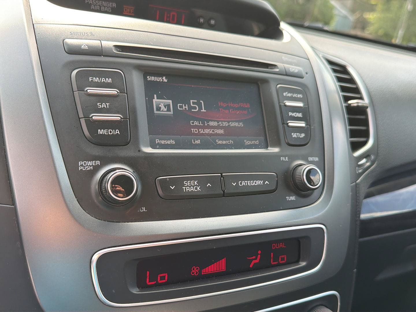Used 2015 Kia Sorento EX FWD image 23