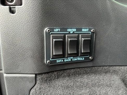 Used 2019 Mercedes-Benz Metris Passenger image 11