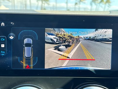 Used 2025 Mercedes-Benz GLA 250 4MATIC image 23