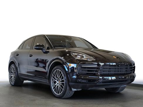 Used 2022 Porsche Cayenne S image 3