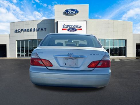 Used 2004 Toyota Avalon XLS image 7