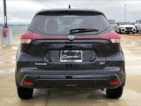 Used 2023 Nissan Kicks SV w/ Interior Electronics Package image 4