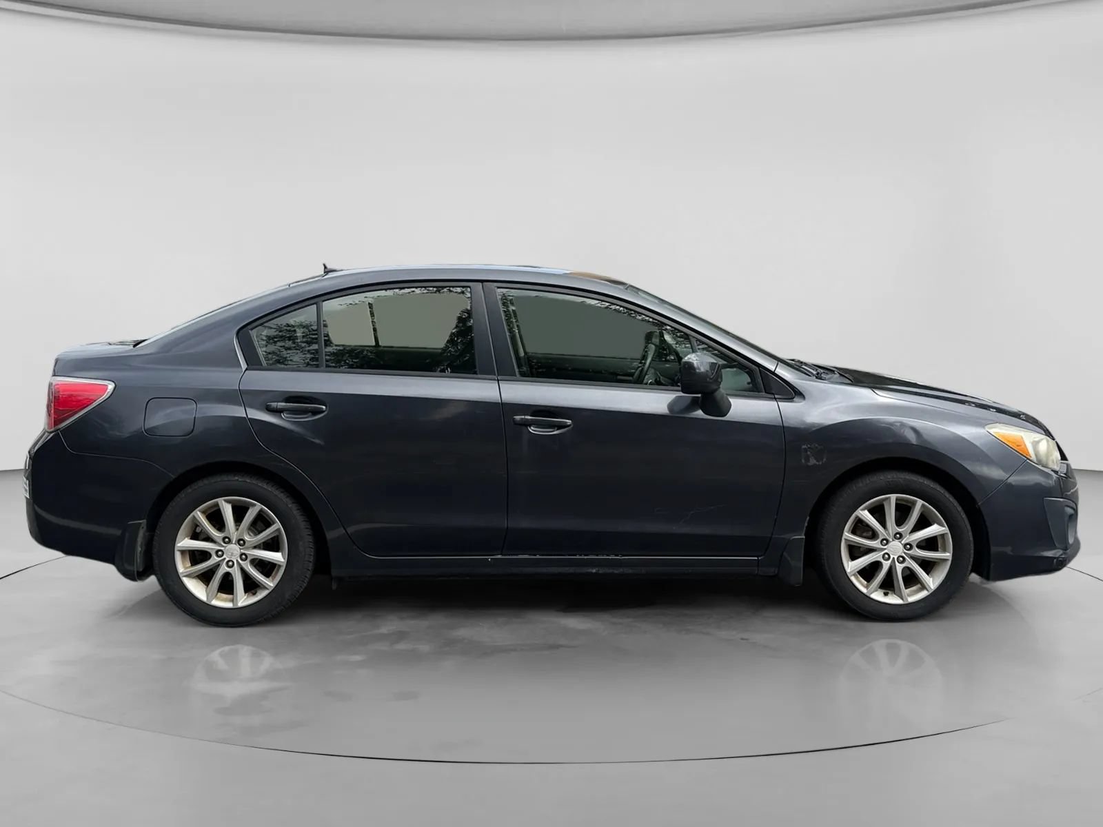 Used 2014 Subaru Impreza 2.0i Premium AWD/4WD image 6